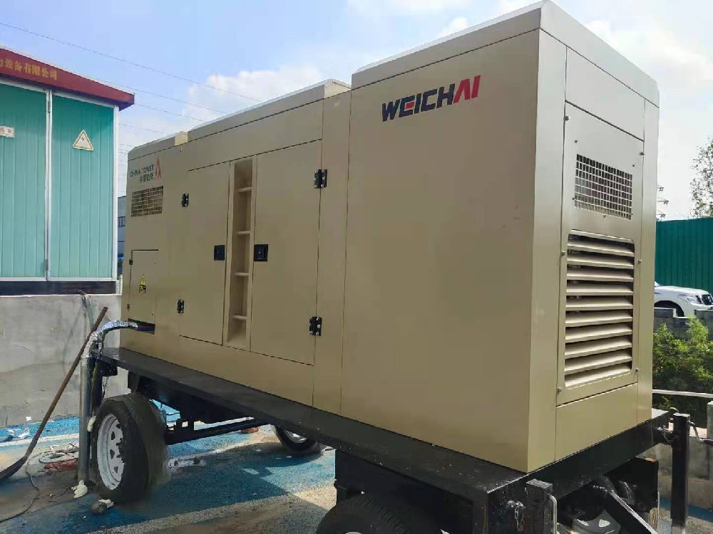 南陽某項(xiàng)目150KW濰柴移動(dòng)拖車靜音箱發(fā)電機(jī)組